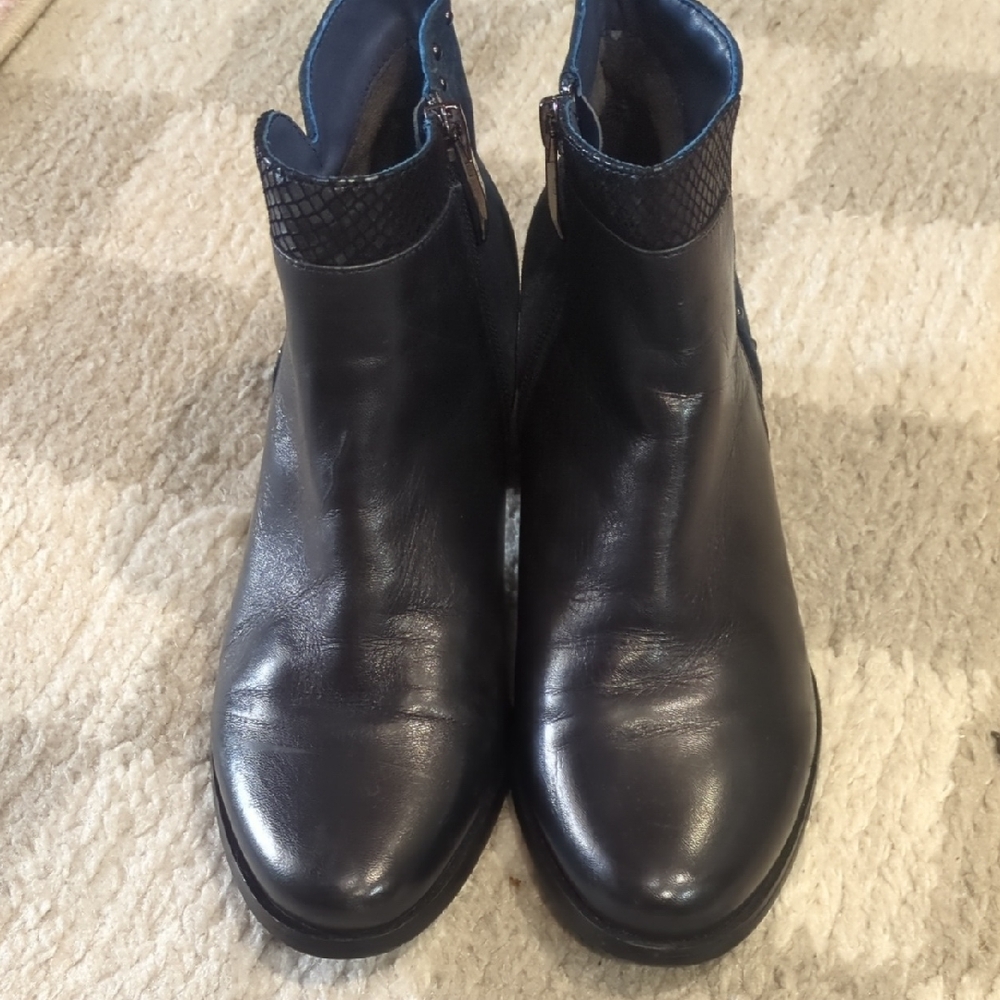 Elegant Black Leather Ankle Boots